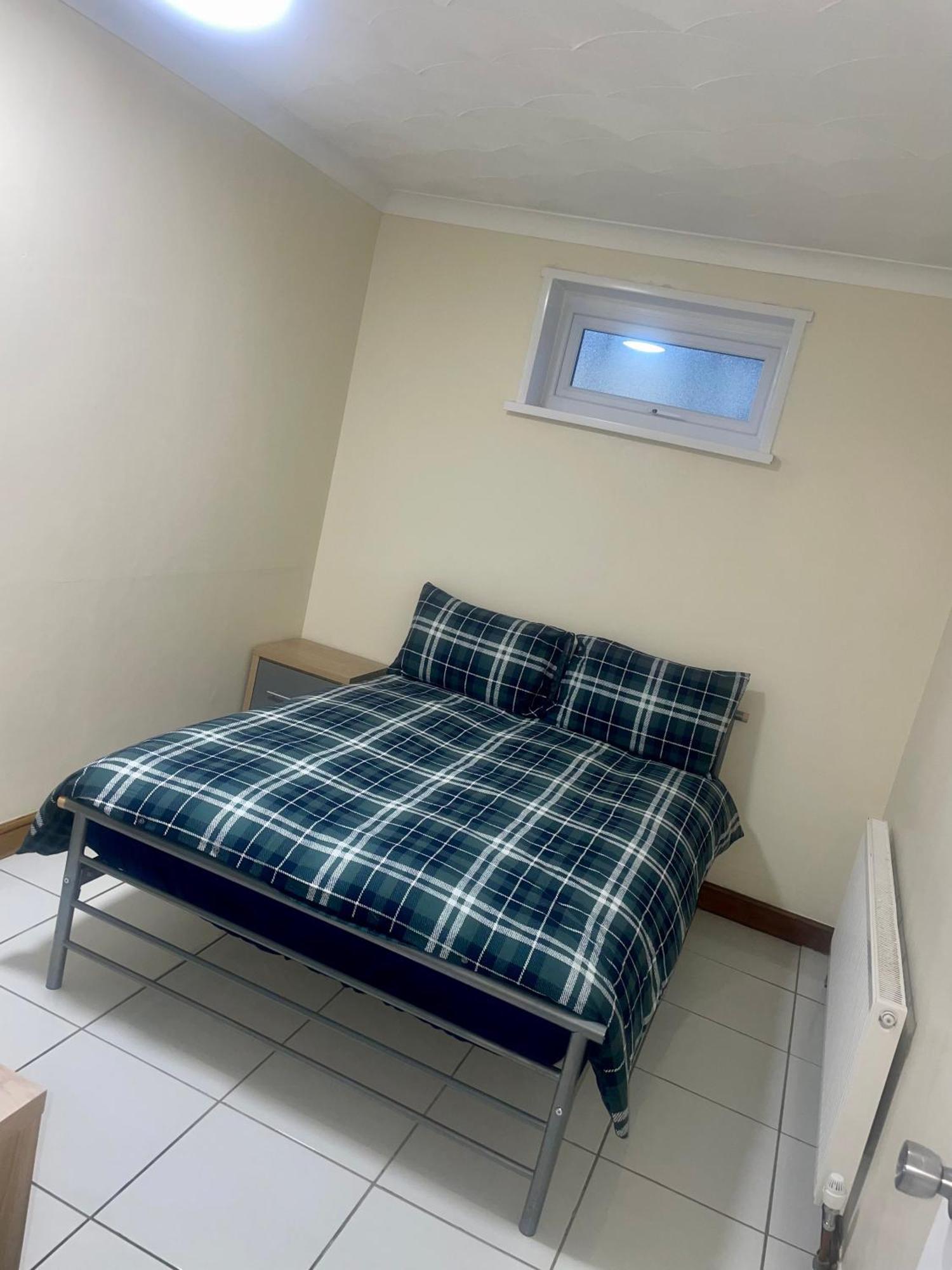 Beautiful 3-Bed Bungalow In Bawtry 唐克斯特 外观 照片