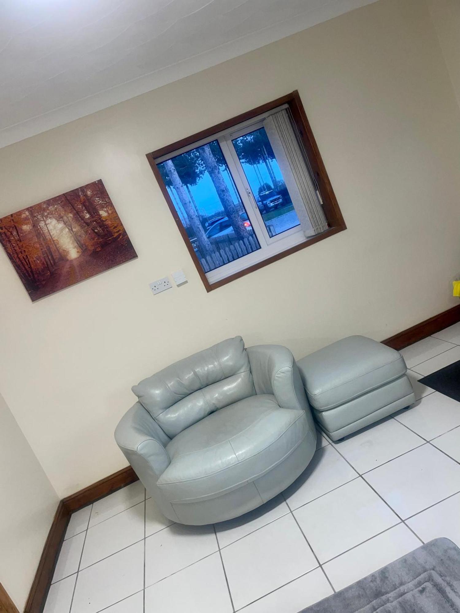 Beautiful 3-Bed Bungalow In Bawtry 唐克斯特 外观 照片